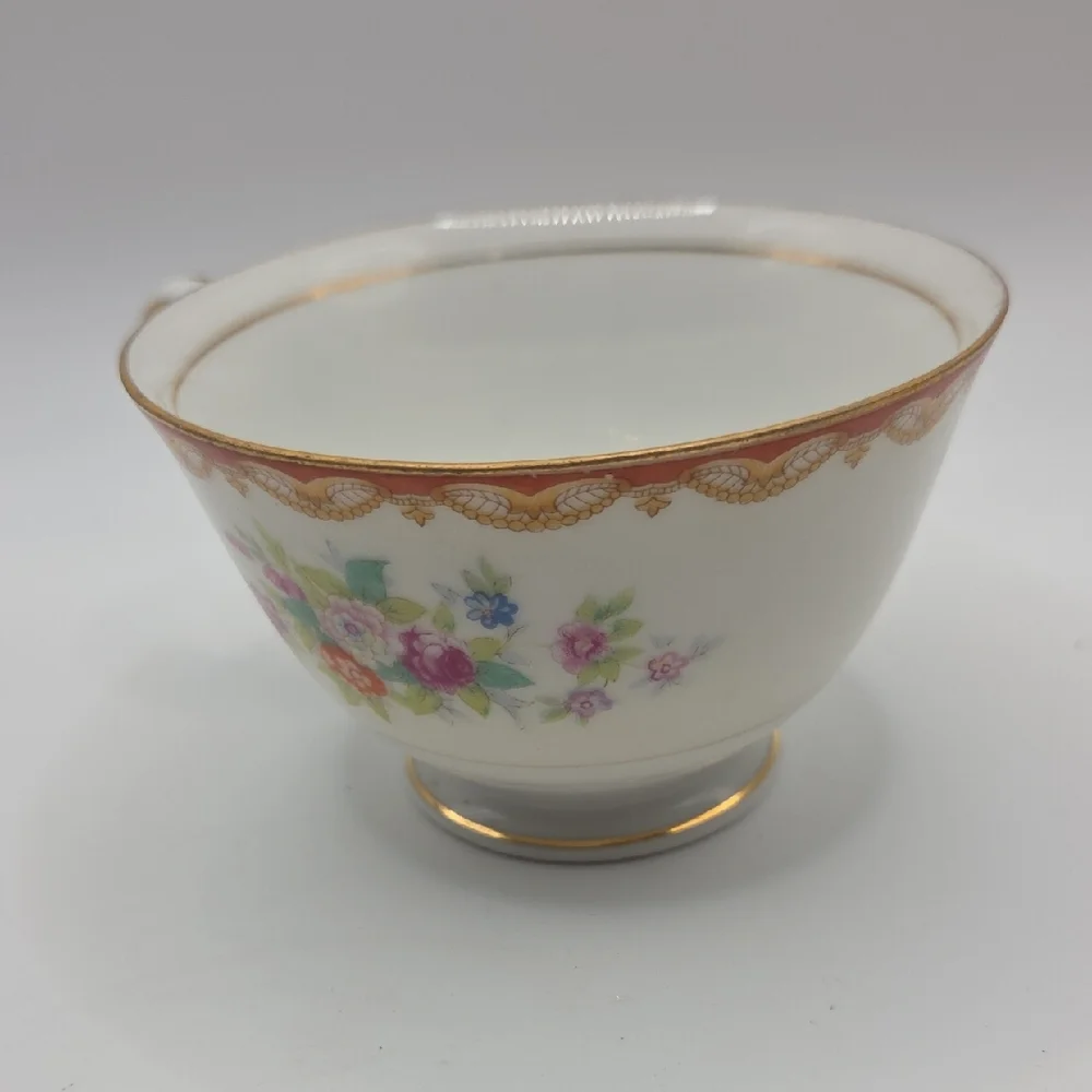 Tea Cup Diamond Supply Co. Floral White and Gold Teacup Occupied Japan